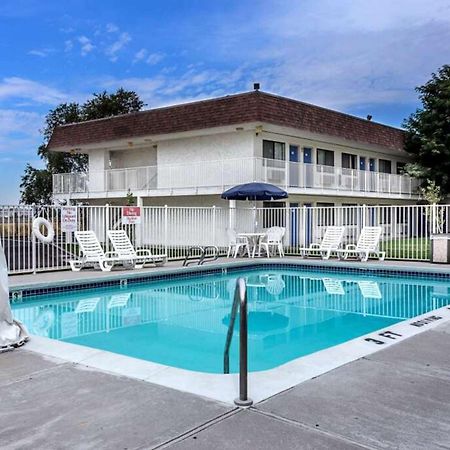 Motel 6 Ontario, Or ภายนอก รูปภาพ