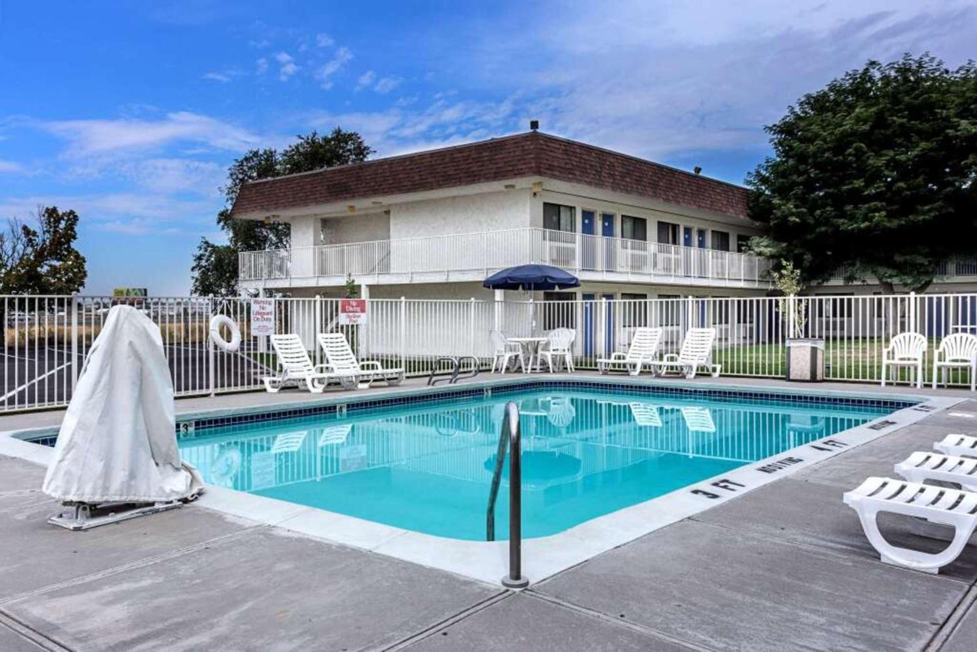 Motel 6 Ontario, Or ภายนอก รูปภาพ